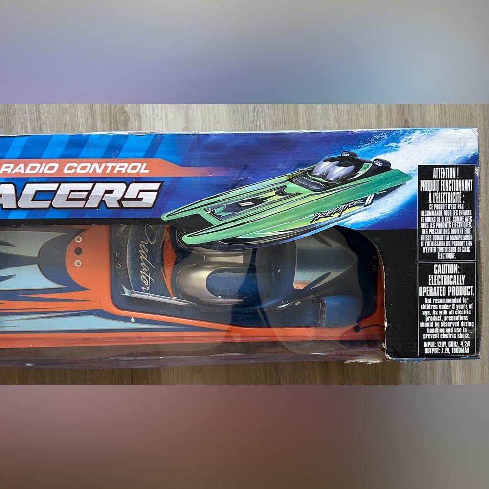 NKOK Hydroracers Predator 1 Series 32" High Performance RC Speed Boat - Picture 4 of 7